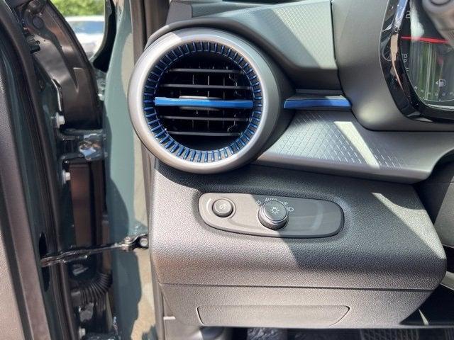 new 2025 Chevrolet Trax car, priced at $23,810