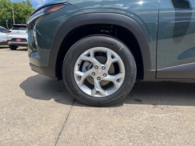 new 2025 Chevrolet Trax car, priced at $23,810