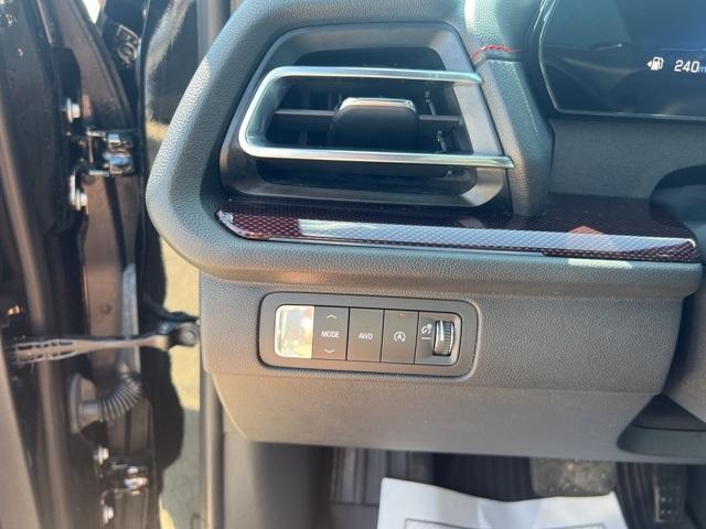 used 2024 Chevrolet Traverse car, priced at $54,495