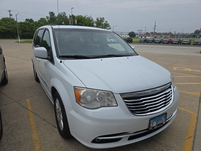 used 2015 Chrysler Town & Country car