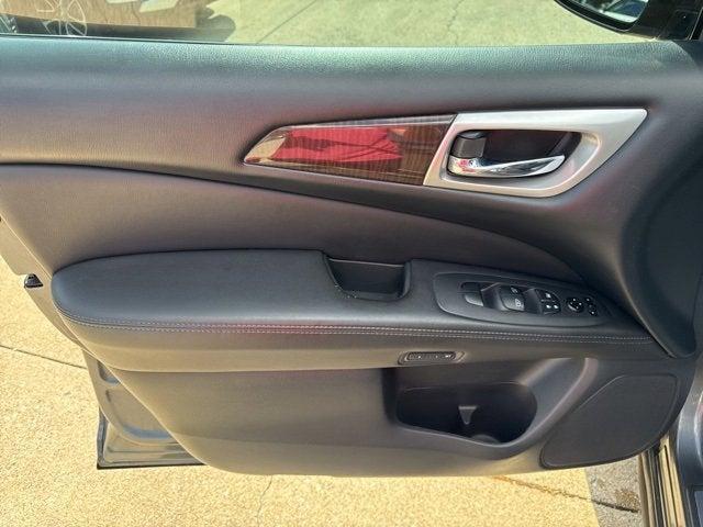 used 2015 Nissan Pathfinder car, priced at $12,995