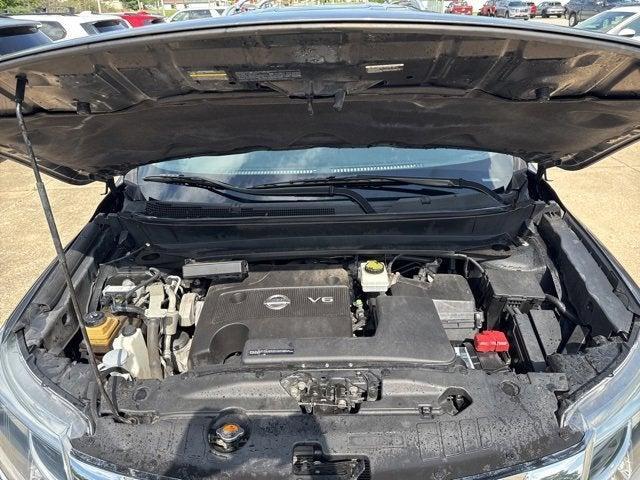 used 2015 Nissan Pathfinder car, priced at $12,995