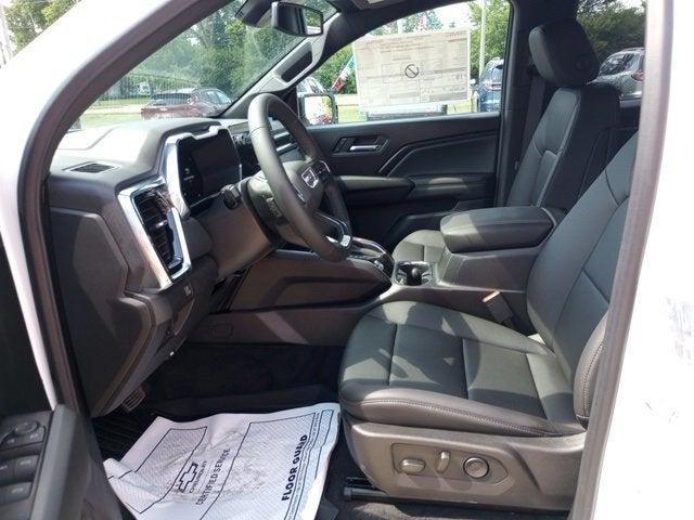 new 2025 GMC Canyon car, priced at $50,115