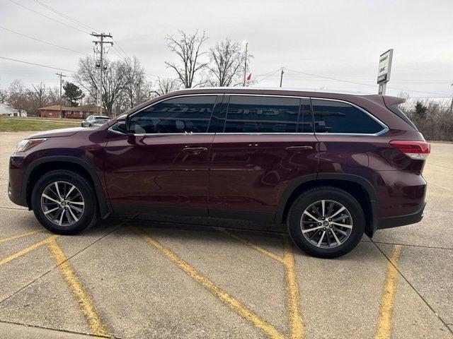 used 2019 Toyota Highlander car, priced at $22,466