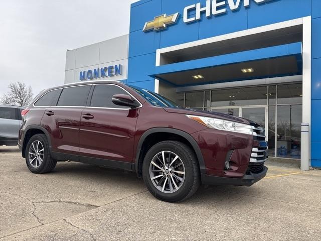 used 2019 Toyota Highlander car, priced at $22,995