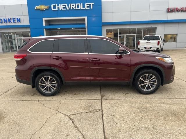 used 2019 Toyota Highlander car, priced at $20,995