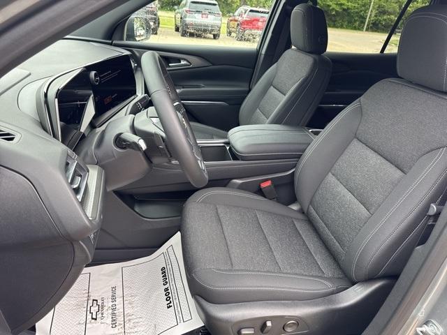 new 2025 Chevrolet Traverse car, priced at $45,840