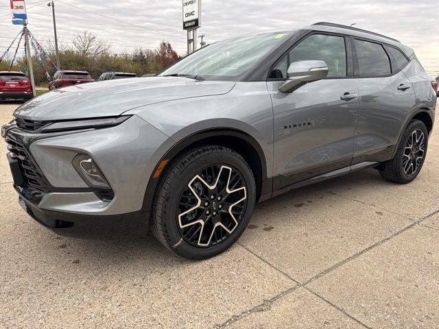 new 2025 Chevrolet Blazer car, priced at $45,521