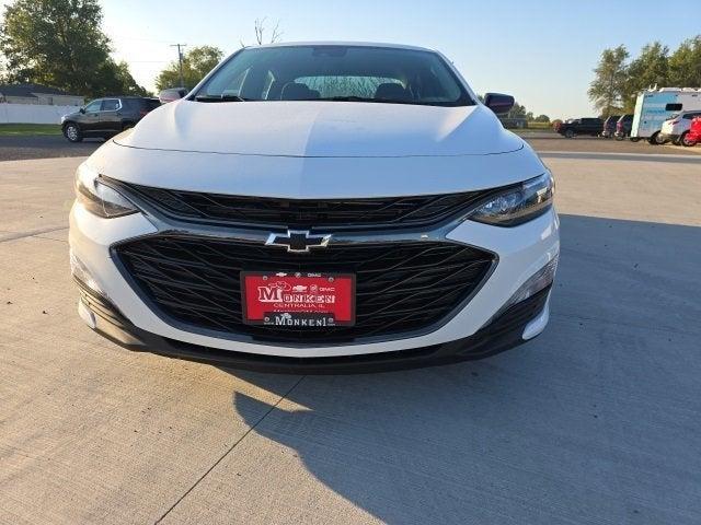 new 2025 Chevrolet Malibu car, priced at $30,740