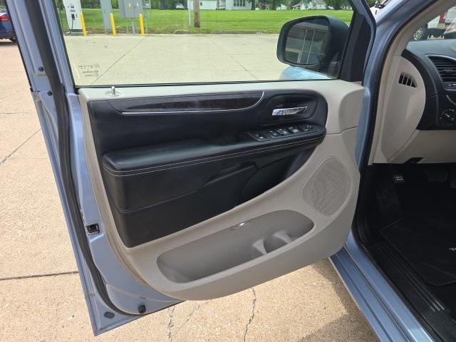 used 2016 Chrysler Town & Country car, priced at $9,995