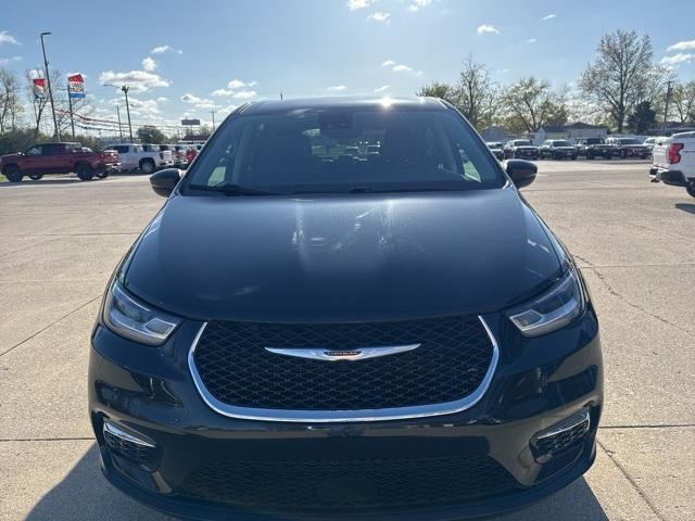 used 2023 Chrysler Pacifica car, priced at $24,495