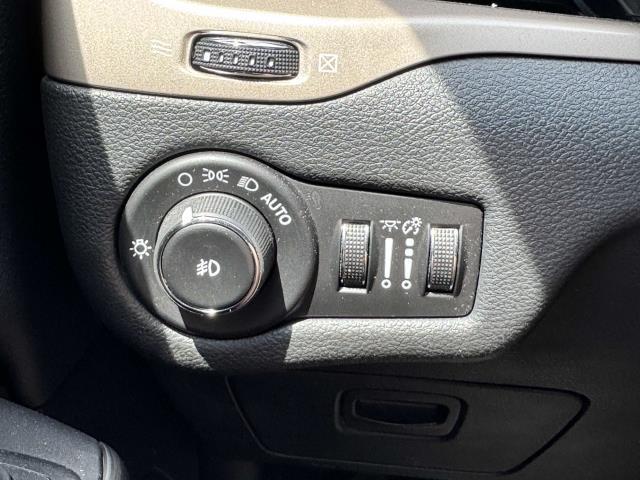 used 2015 Jeep Cherokee car