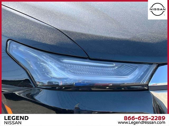 used 2023 Chevrolet Traverse car, priced at $31,900