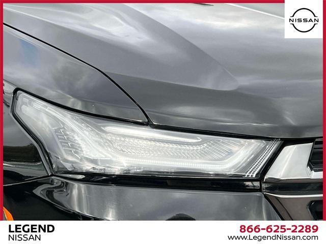 used 2023 Chevrolet Traverse car, priced at $29,429