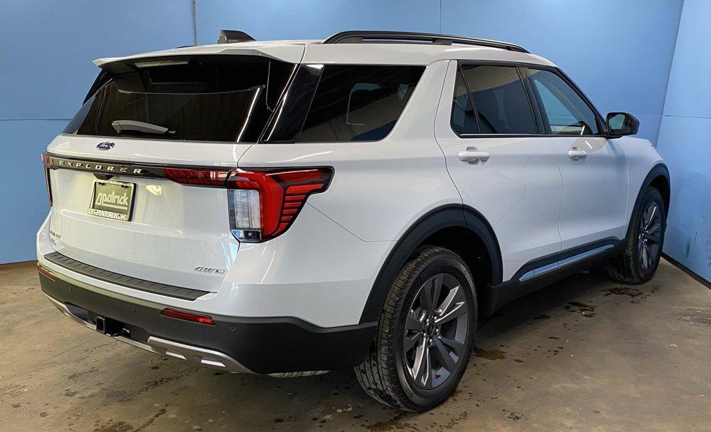 new 2025 Ford Explorer car, priced at $47,373