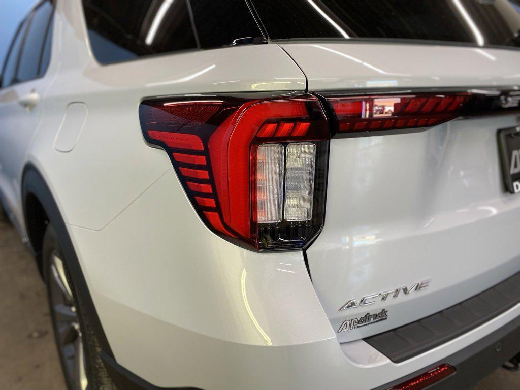 new 2025 Ford Explorer car, priced at $47,373