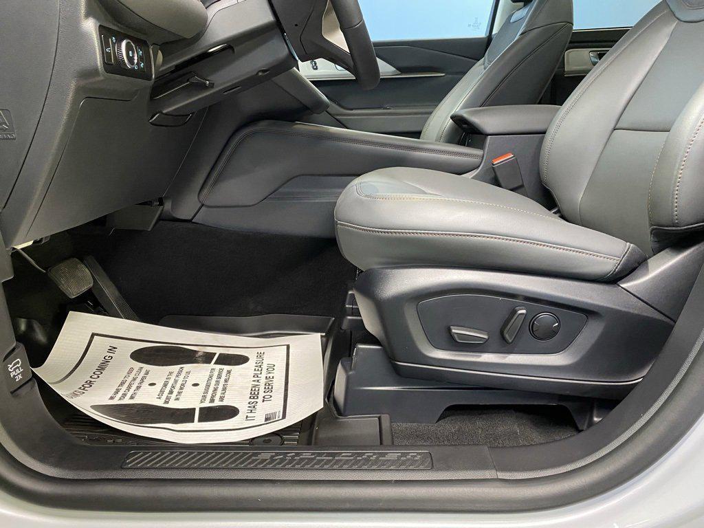 new 2025 Ford Explorer car, priced at $47,373