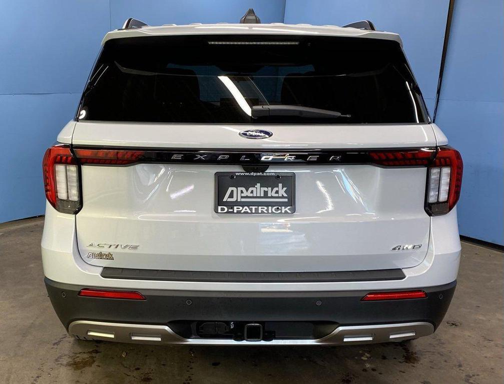 new 2025 Ford Explorer car, priced at $47,373