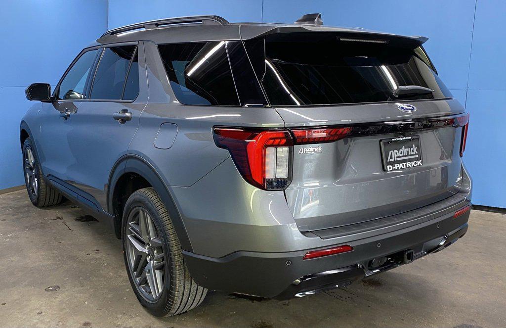 new 2025 Ford Explorer car, priced at $50,308