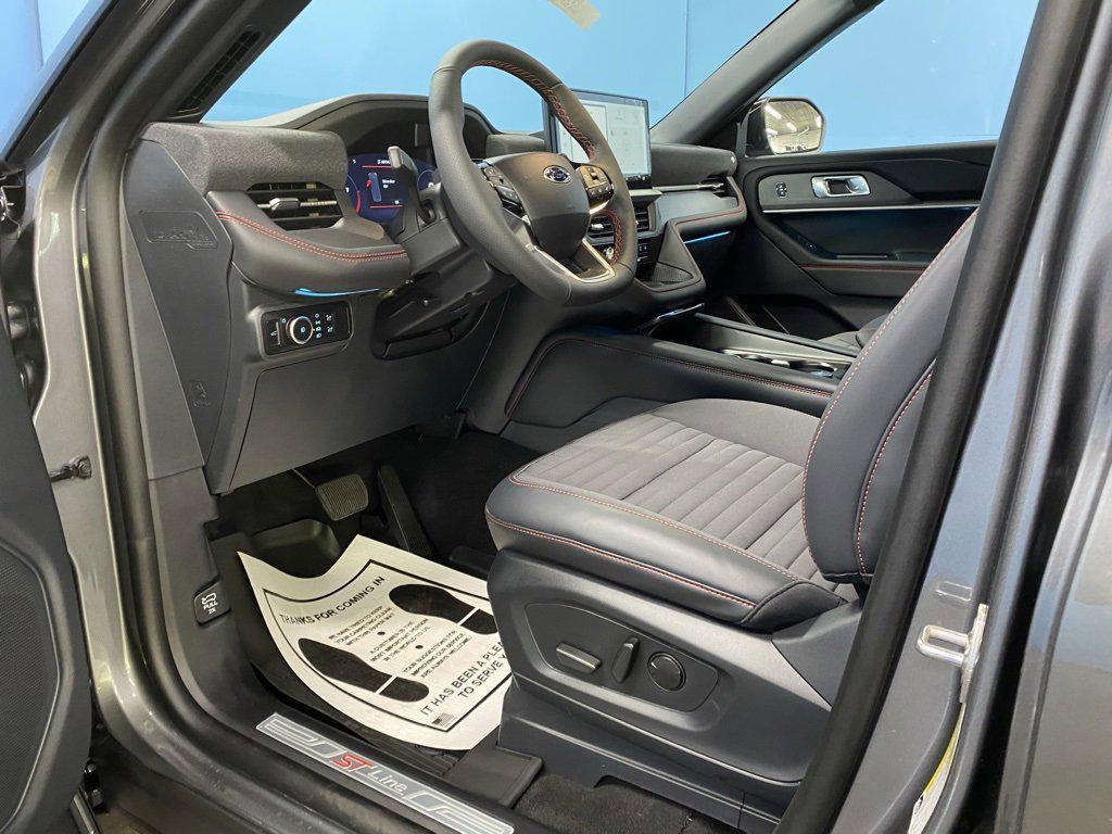 new 2025 Ford Explorer car, priced at $50,308