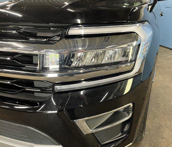 used 2022 Ford Expedition car, priced at $41,895