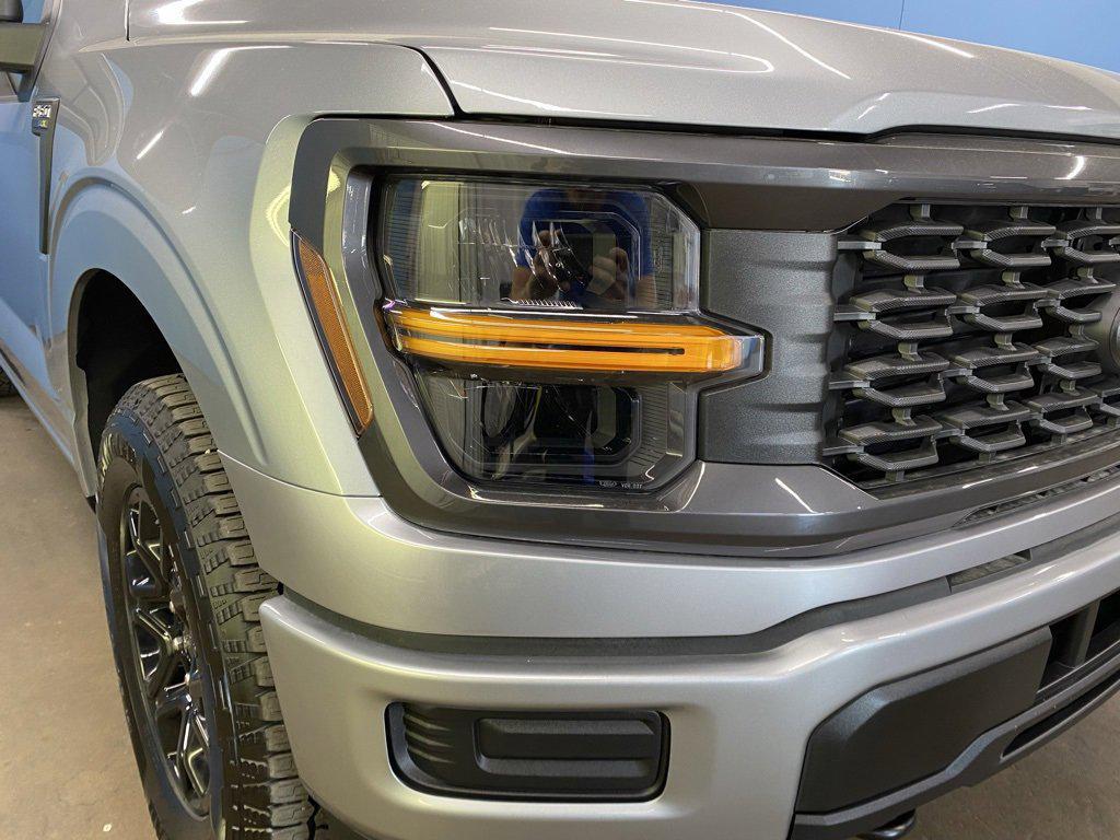 new 2025 Ford F-150 car, priced at $47,945