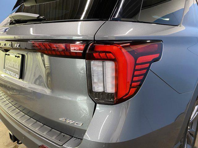 new 2025 Ford Explorer car, priced at $47,372