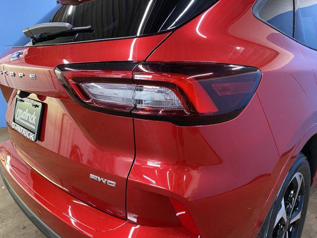 new 2025 Ford Escape car, priced at $33,228