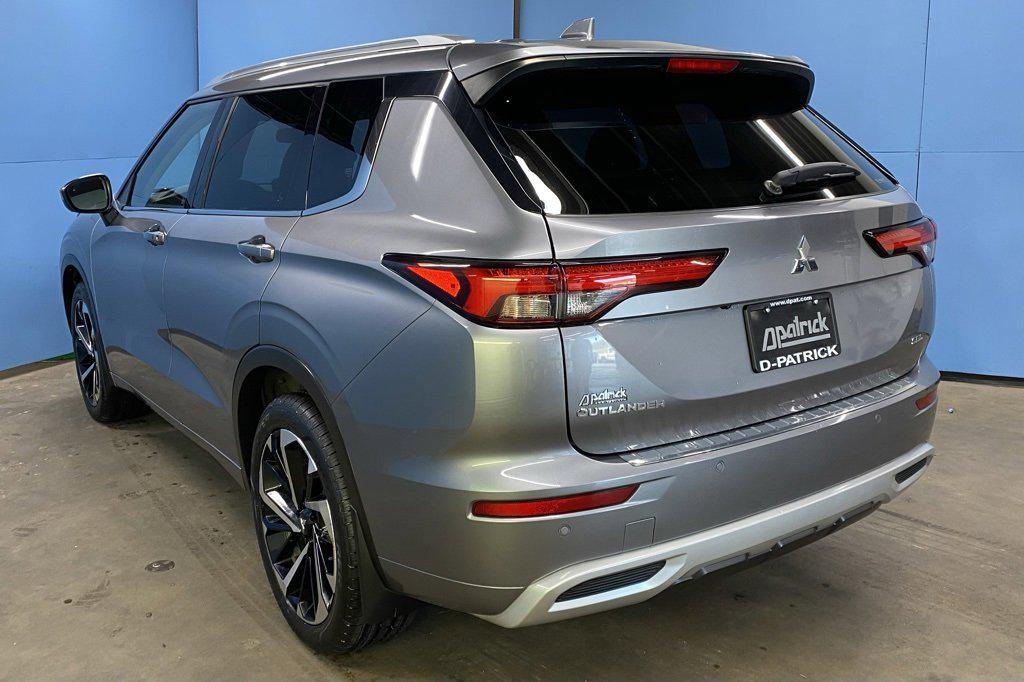 used 2023 Mitsubishi Outlander car, priced at $28,301