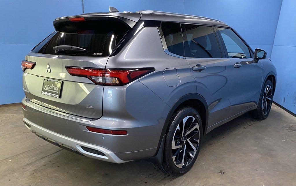 used 2023 Mitsubishi Outlander car, priced at $28,301