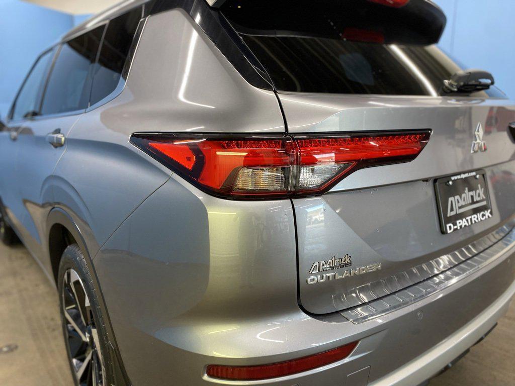 used 2023 Mitsubishi Outlander car, priced at $28,301