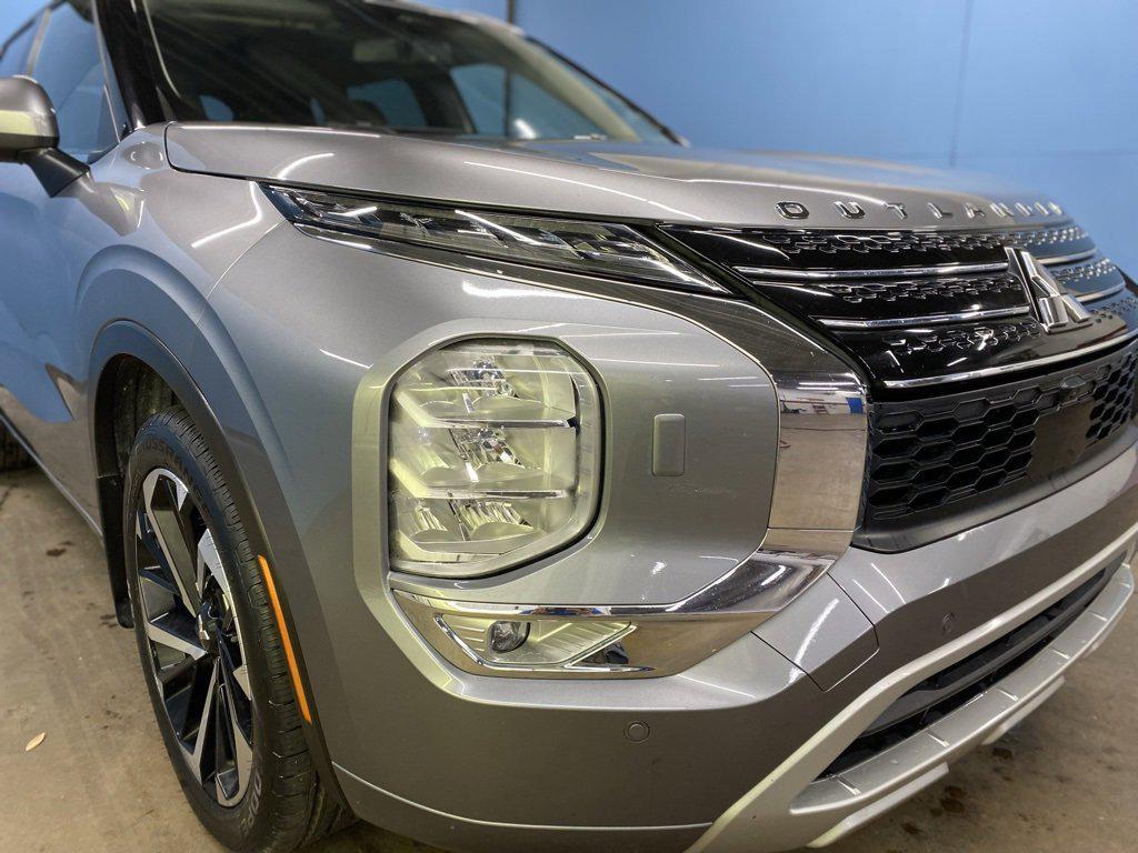 used 2023 Mitsubishi Outlander car, priced at $28,301