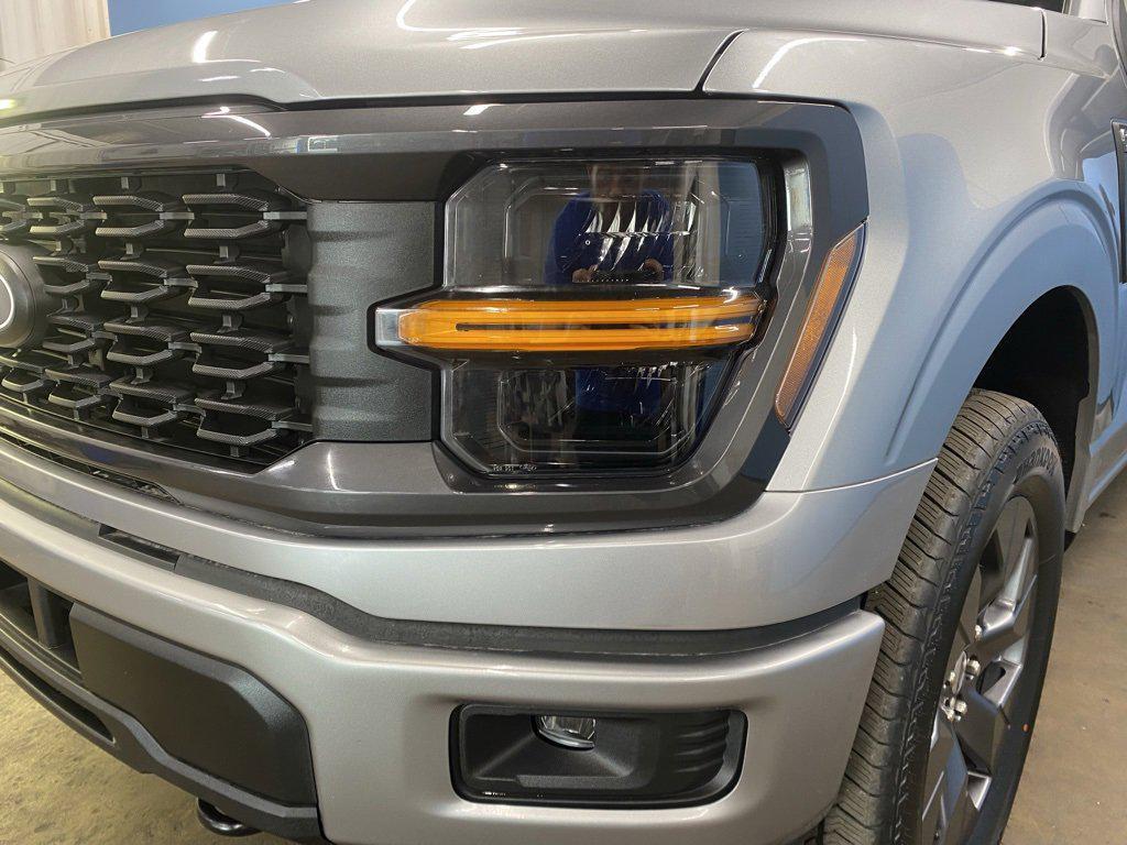 new 2025 Ford F-150 car, priced at $49,273
