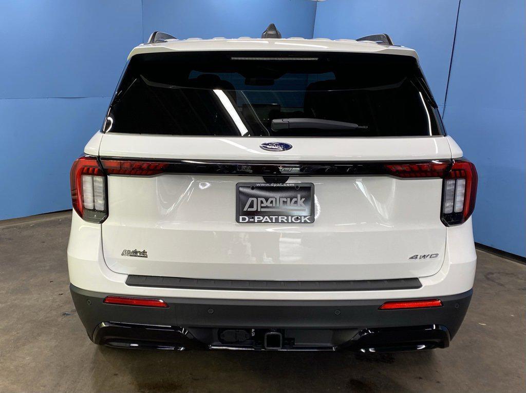 new 2025 Ford Explorer car, priced at $51,055
