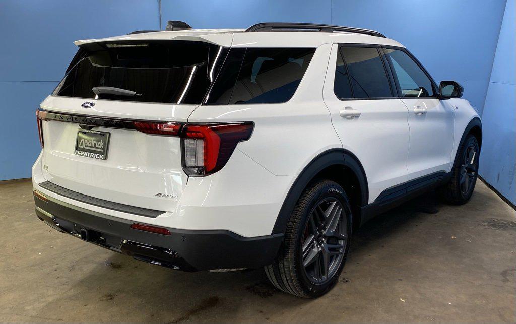 new 2025 Ford Explorer car, priced at $51,055