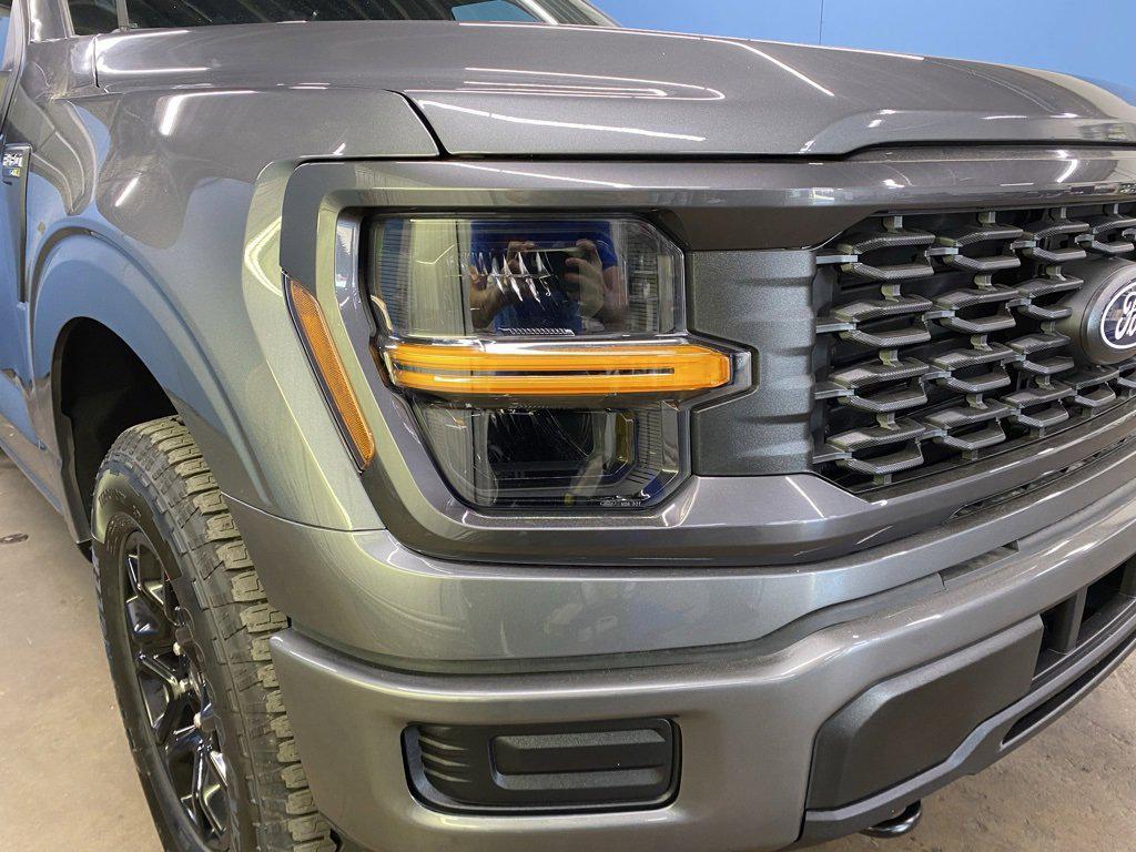 new 2025 Ford F-150 car, priced at $47,945