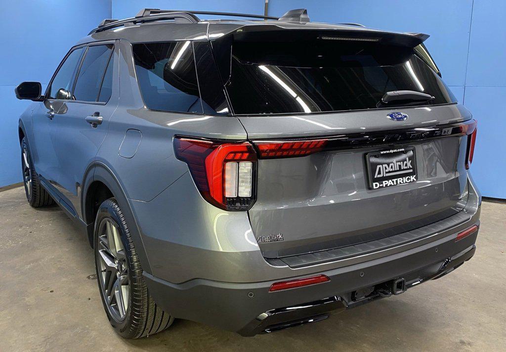 new 2025 Ford Explorer car, priced at $50,670
