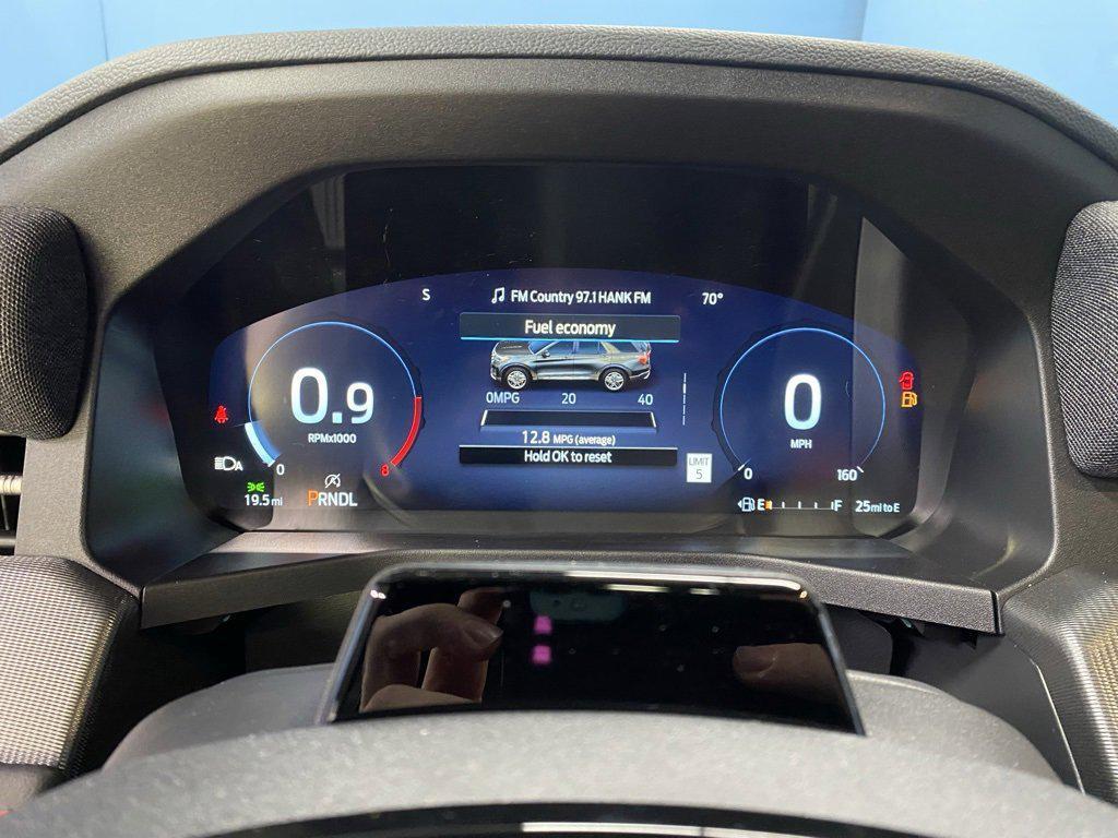 new 2025 Ford Explorer car, priced at $50,670