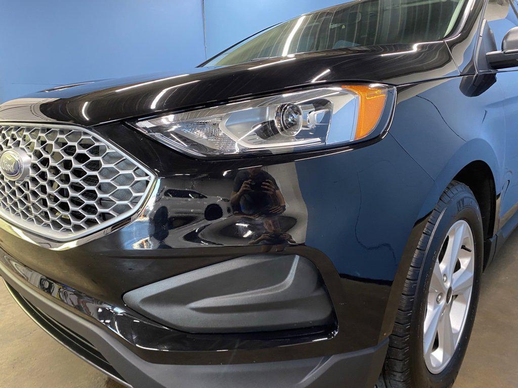 used 2024 Ford Edge car, priced at $33,127