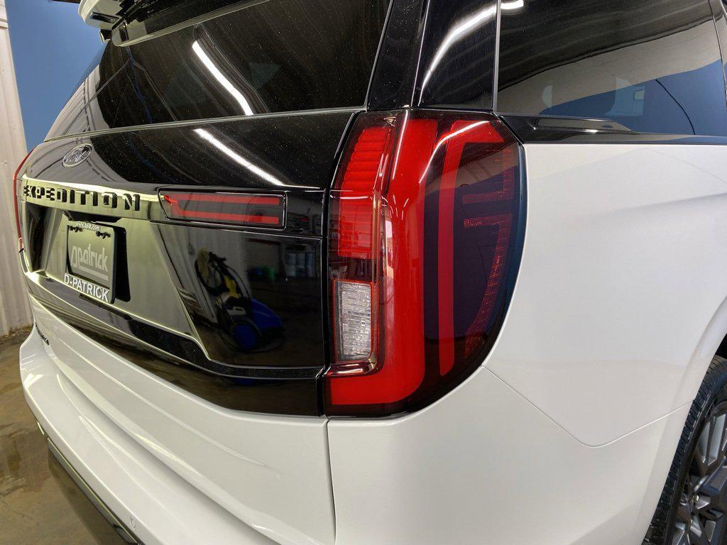 new 2025 Ford Expedition car, priced at $84,485