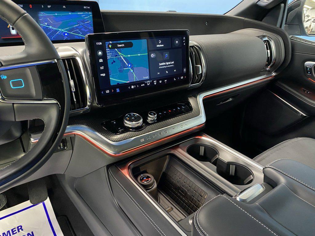 new 2025 Ford Expedition car, priced at $84,485