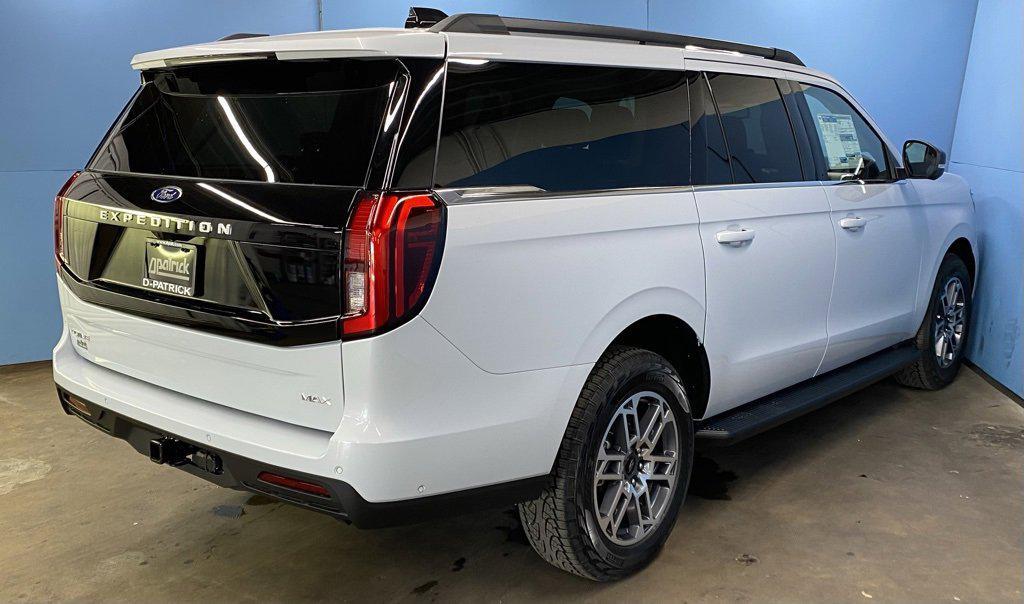 new 2025 Ford Expedition Max car, priced at $74,890