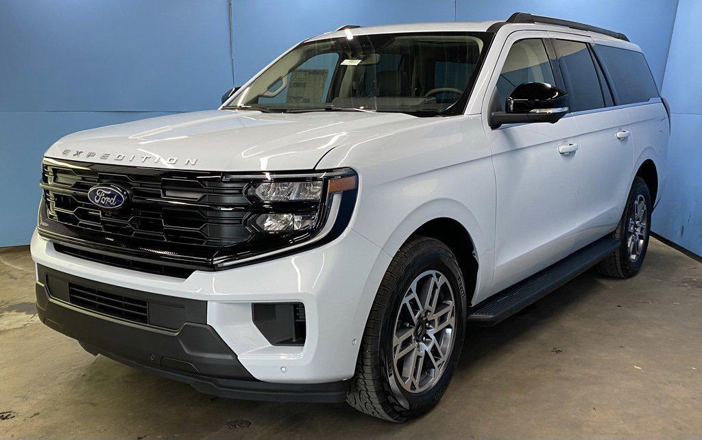 new 2025 Ford Expedition Max car, priced at $74,890
