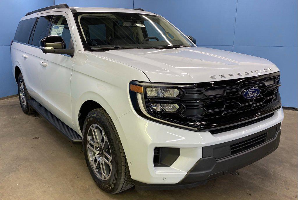 new 2025 Ford Expedition Max car, priced at $74,890