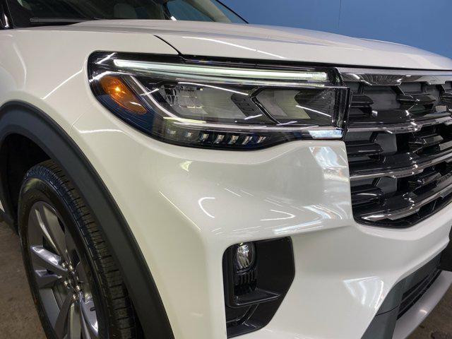 new 2025 Ford Explorer car, priced at $48,119