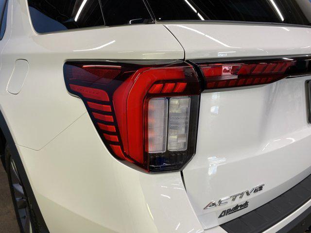 new 2025 Ford Explorer car, priced at $48,119