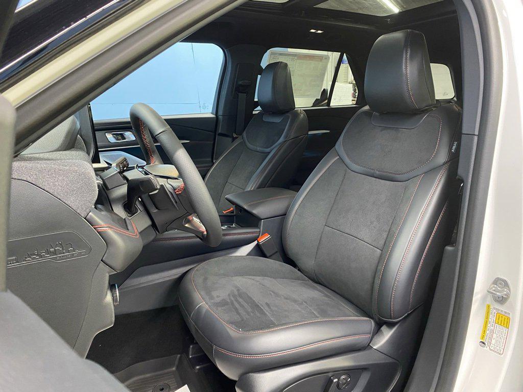 new 2025 Ford Explorer car, priced at $58,289