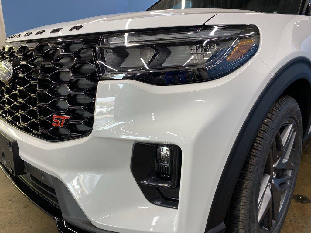 new 2025 Ford Explorer car, priced at $58,289