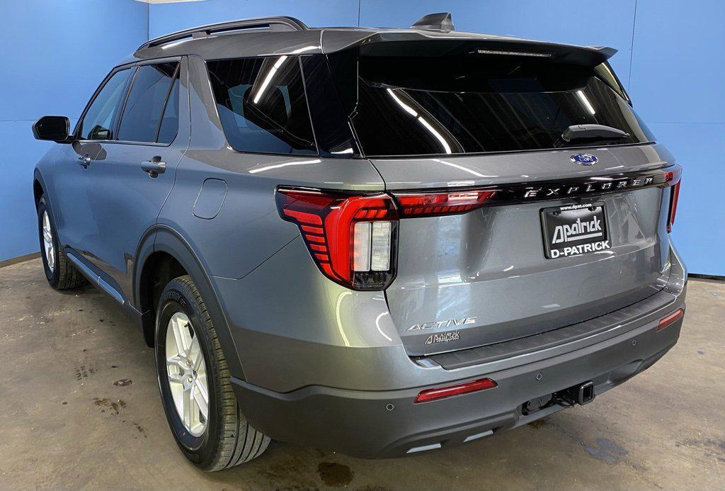 new 2025 Ford Explorer car, priced at $41,161