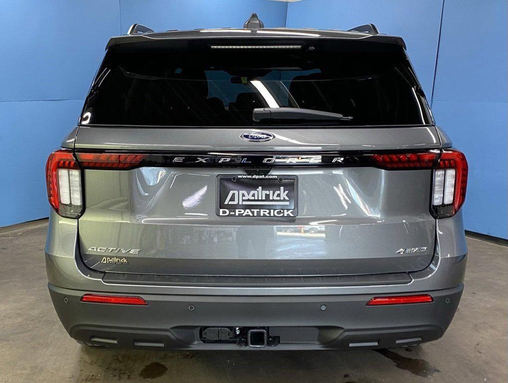 new 2025 Ford Explorer car, priced at $41,161